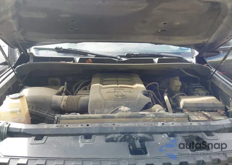 2018 Toyota Tundra Sr5 4.6L V8 z USA, uszkodzony, nr VIN 5TFRM5F10JX129308